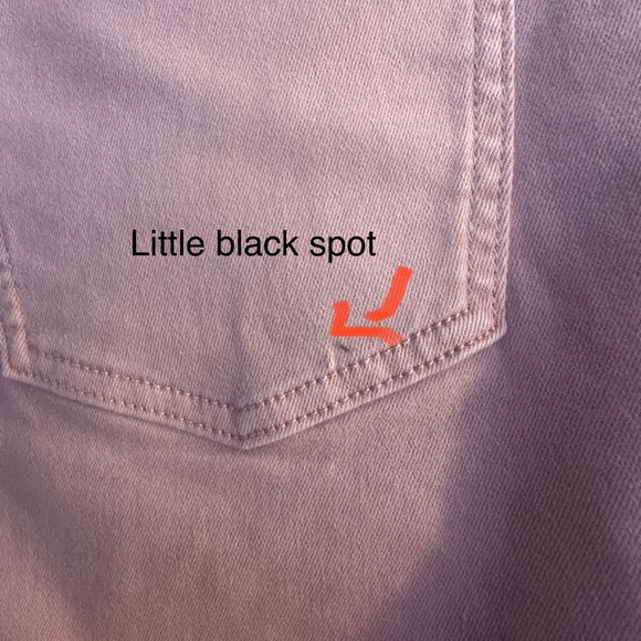 2-Shorts size 6.Please look at the pictures and video for better description!!❣️ - Picture 14 of 14